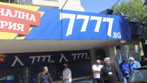 Левски е символ на България десетилетия преди ЦСКА и кризата не е нормална 