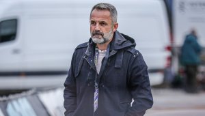 Бесният треньор на Локо Пд: Не сме щастливи от точката