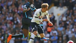 Невил: Яя е най-добрият халф на Острова