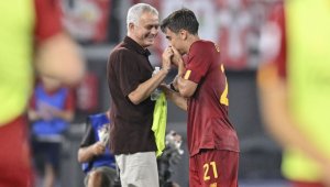 Моуриньо се скъса да хвали Дибала след головете