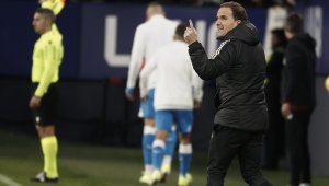 Осасуна скочи на съдията след загубата от Барса