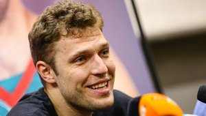 Везенков се преклони пред две звезди от НБА и разкри защо не е забравил българския