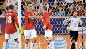 Бербатов отсвири Кристиано Роналдо, Руни и Роби Кийн