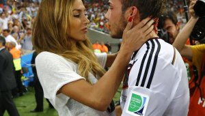 Гьотце се ожени тайно и после отиде на тренировка + ГАЛЕРИЯ