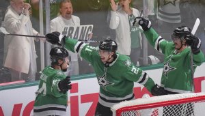 5 гола в третата третина дадоха победа на Далас над Едмънтън