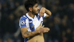 Милан следи звезда на Порто