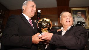 Тъжно: Почина легендата на ЦСКА Александър Манов