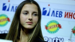 Росица Денчева е на четвъртфинал на "Ролан Гарос"