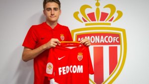 Монако взе младок от Барса