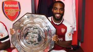 Венгер предизвиква Лаказет