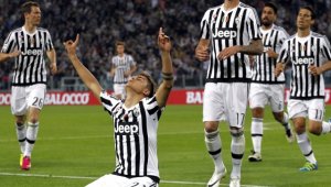 Ювентус чукна Уест Хям в голова фиеста