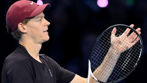 Синер премаза Де Минор и е на финал в Торино