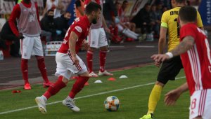 Шотландски гранд готви оферта за Малинов
