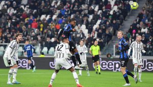 Аталанта "отне" още точки на Юве