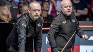 Хигинс и Уилямс равни в класиката, Ракетата дръпна на китаец