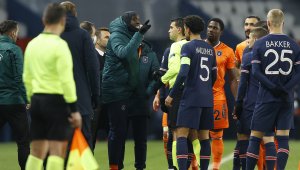 Скандалът се разраства! В Румъния твърдят, че ги обиждали на "цигани"