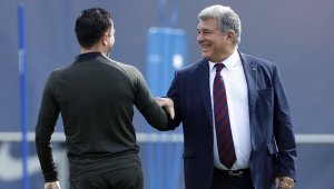 Лапорта вдига лудо парти, след като получи "да" от Шави