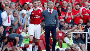 Мертезакер ще помага на Люнберг в Арсенал