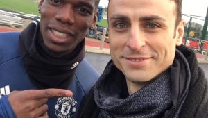 Най-скъпият футболист в историята се снима с Бербатов