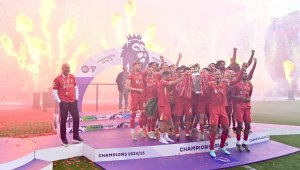 Ливърпул се раздели със защитник