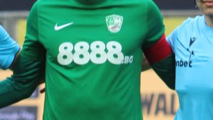 Испанци вдигат нивото на Берое