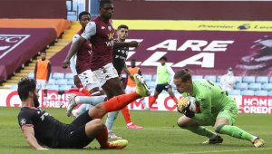 Челси потрепери, но обърна Вила с 2:1