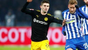 Звезда на Дортмунд флиртува с англичаните