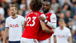 Арсенал вдига Лаказет за мача срещу новака Шефилд Юнайтед