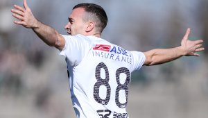 Славия размаза Берое + ВИДЕО