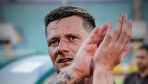 Трансферна издънка на ЦСКА пропадна до третото ниво на Англия