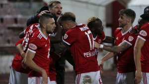 ЦСКА има много по-добър отбор от "сините" от покрайнините на София