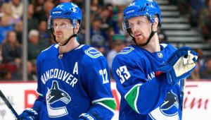 Близнаци напускат НХЛ след 17 години