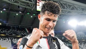 Роналдо за титлата: Щастлив съм, творим история с великия Юве 