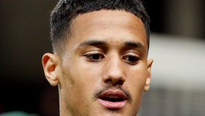 Арсенал договори френски талант