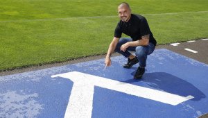 Валери Божинов има повече престои в Левски, отколкото голове за Ман Сити