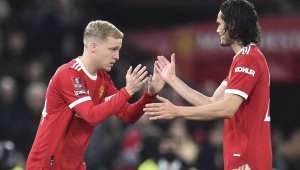 Юнайтед ще възражда Дони ван де Беек 