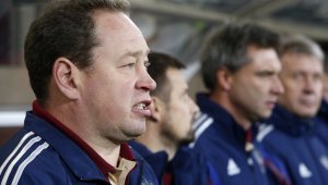 Русия остава без селекционер за Евро 2016?
