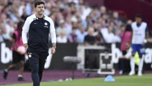 Еуфория в Челси: Почетино се скъса да хвали Стърлинг