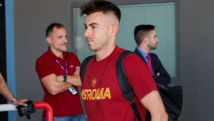 Фараона заведе секси мацка на остров Джилио + СНИМКИ