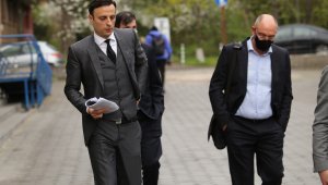 Битката за БФС: Димитър Бербатов продължава да обикаля България