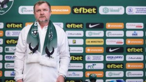 Върба знае проблемите на Лудогорец