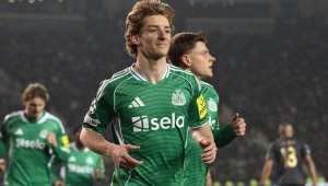 С 4 гола на Гордън: Нюкасъл разкъса Карабах на 6 парчета
