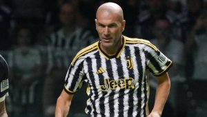 Зидан избира Юве пред Реал и Юнайтед