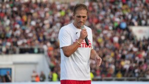 Стилиян Петров: Оставка! Върнете футбола на истинските хора