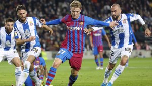 Челси цака Юнайтед за звезда на Барса