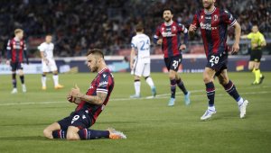 Средняк спъна Ман Юнайтед за Арнаутович