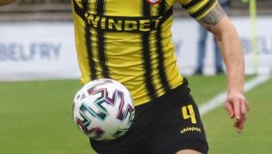 Кошмар на Левски иска "канарче"