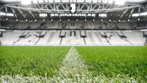 Всички мачове в Италия ще се играят без фенове?