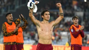 Дибала аут за месец