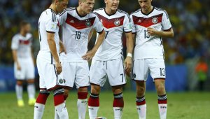 Големи отбори, големи проблеми